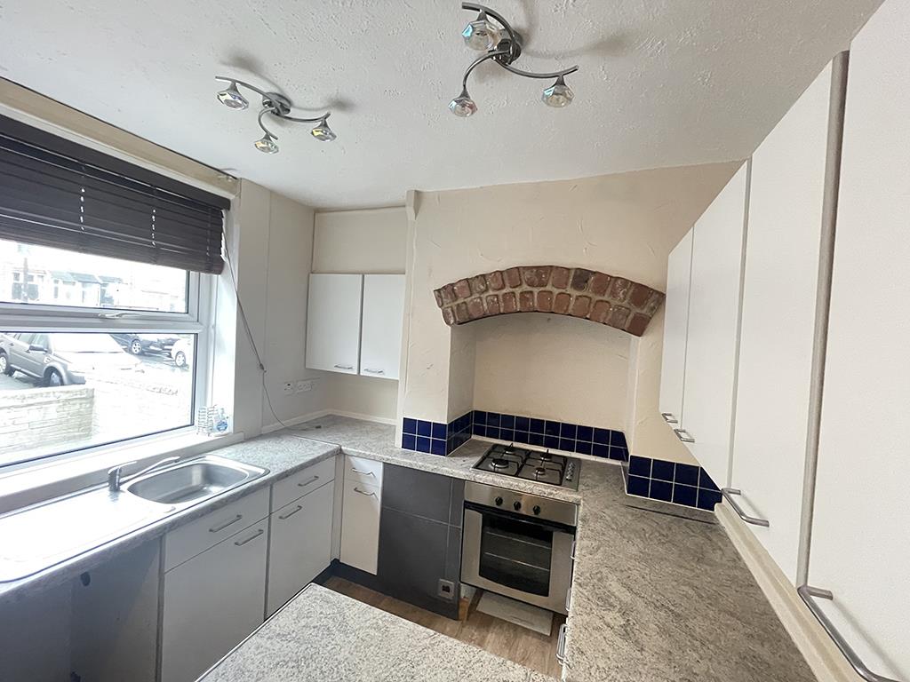 3 bedroom end terrace house SSTC in Barnoldswick - Kitchen